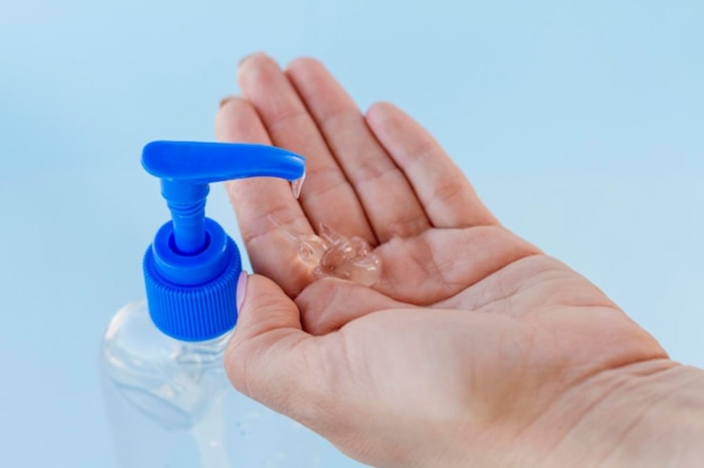 塑料容器中的水醇凝膠 提升個人衛(wèi)生的便捷之選